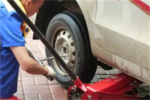丹江口附近拖车24小时服务热线电话